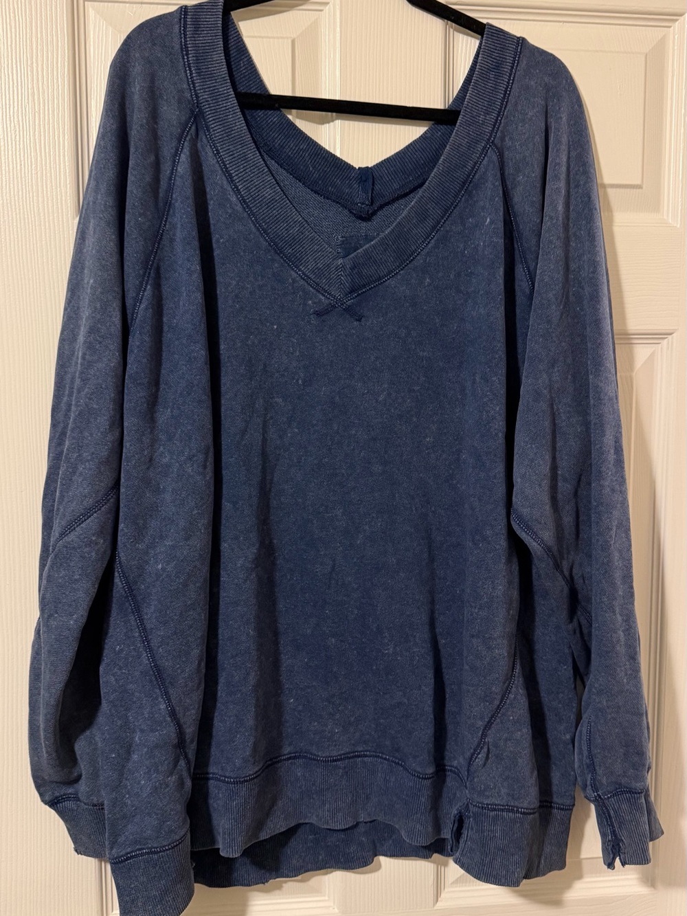 aerie Washed Navy V-Neck Pullover Sweater